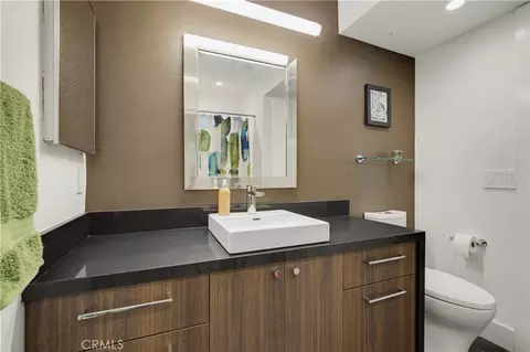 Bath - 1525 E Appleton St #201, Long Beach, CA 90802 photo 5 of 5
