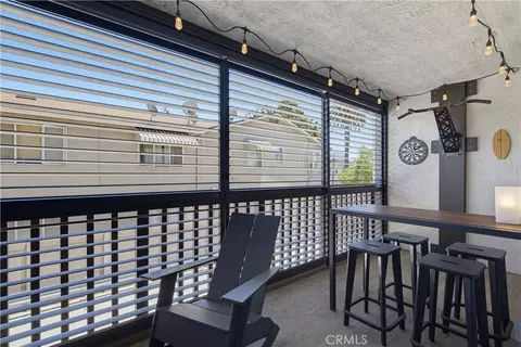 Exterior - 1525 E Appleton St #201, Long Beach, CA 90802 photo 7 of 9