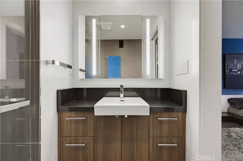 Bath - 1525 E Appleton St #201, Long Beach, CA 90802 photo 1 of 5
