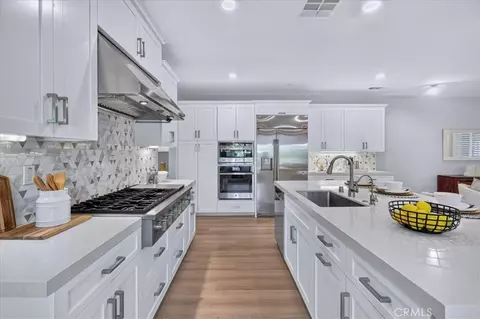 170 Chorus, Irvine, CA 92618 photo 13