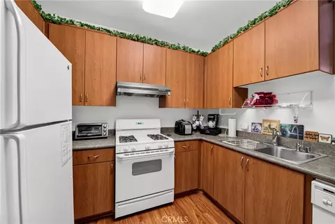 Kitchen - 735 Francesca Dr #202, Walnut, CA 91789 photo 2 of 3
