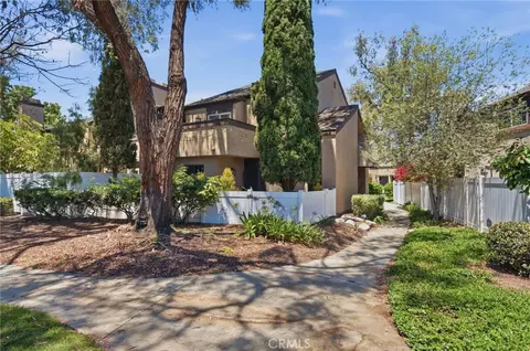 905 Hyde Ct, Costa Mesa, CA 92626