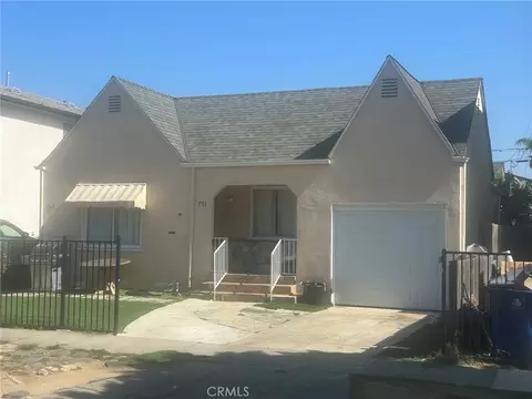 749 E 84th St, Los Angeles, CA 90001