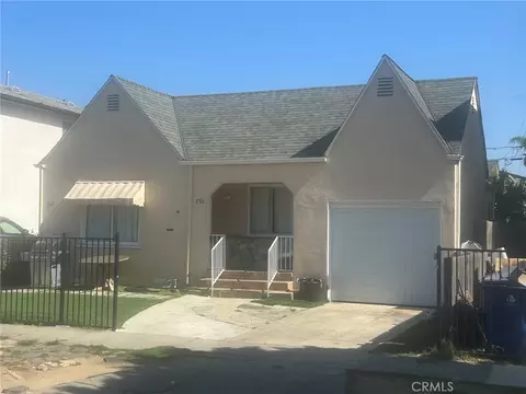 749 E 84th St, Los Angeles, CA 90001
