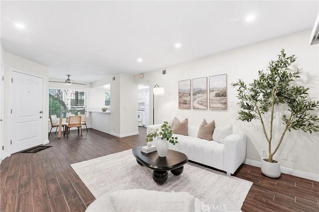 4201 W 5th St #105, Santa Ana, CA 92703