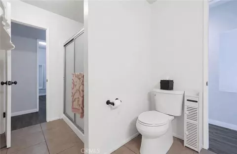 Bath - 174 Spanish Moss Pl, Camarillo, CA 93010 photo 4 of 5