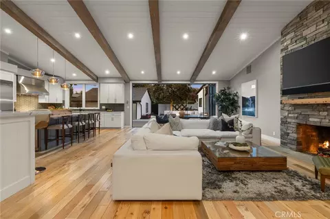 Living - 5417 E Anaheim Rd, Long Beach, CA 90815 photo 5 of 6