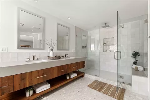 Bath - 5417 E Anaheim Rd, Long Beach, CA 90815 photo 6 of 8