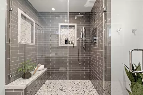 Bath - 5417 E Anaheim Rd, Long Beach, CA 90815 photo 2 of 8