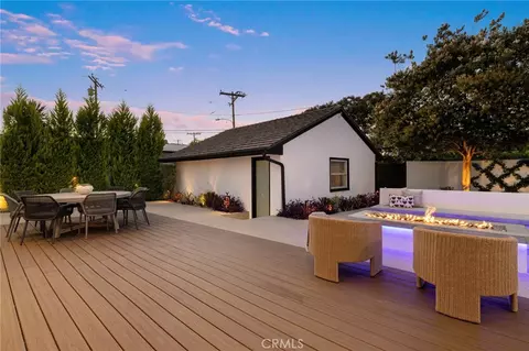 Exterior - 5417 E Anaheim Rd, Long Beach, CA 90815 photo 4 of 7