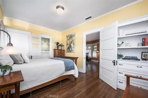 Bedroom - 748 Daisy Ave, Long Beach, CA 90813 photo 2 of 6