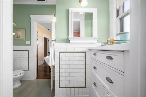 Bath - 748 Daisy Ave, Long Beach, CA 90813 photo 4 of 7