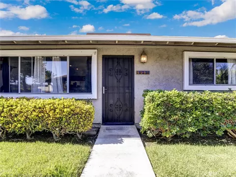 8087 Worthy Dr, Westminster, CA 92683