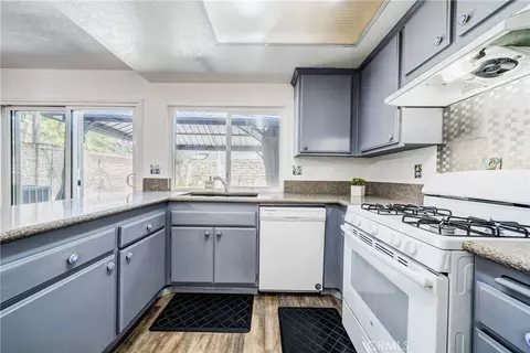 Kitchen - 232 Aqueduct Dr, Placentia, CA 92870 photo 4 of 5