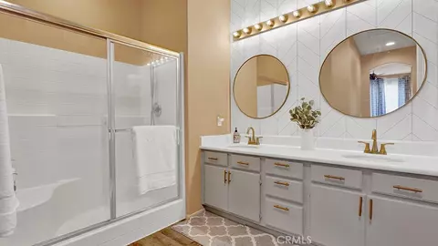 Bath - 933 Somerville, Irvine, CA 92620 photo 2 of 4