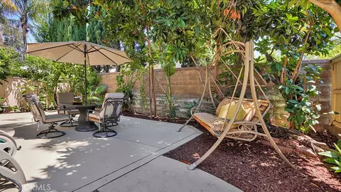 Exterior - 933 Somerville, Irvine, CA 92620 photo 5 of 5