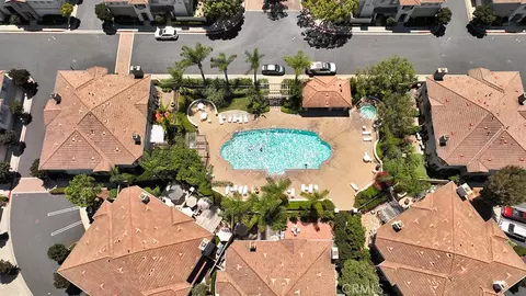 View/Area - 933 Somerville, Irvine, CA 92620 photo 2 of 6