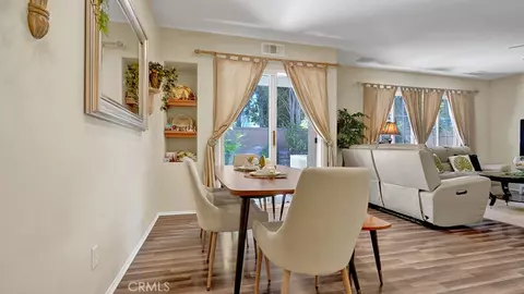 Dining - 933 Somerville, Irvine, CA 92620 photo 3 of 3