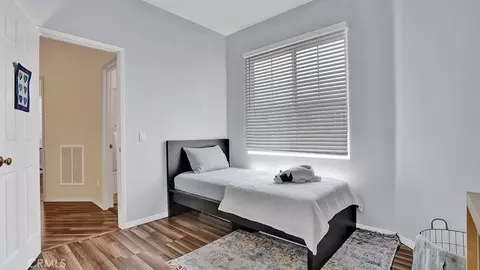 Bedroom - 933 Somerville, Irvine, CA 92620 photo 5 of 5