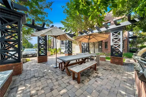 563 W Maple Ave, Orange, CA 92868 photo 38