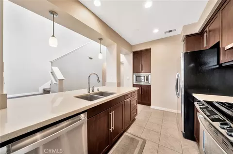 Kitchen - 563 W Maple Ave, Orange, CA 92868 photo 2 of 5