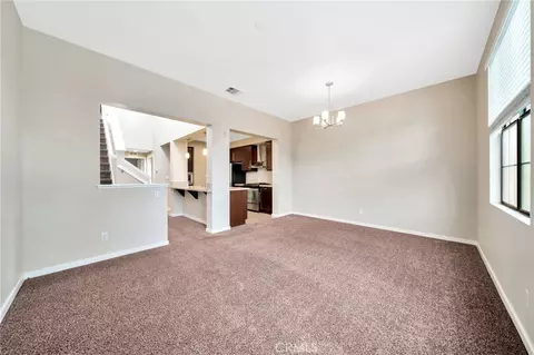 563 W Maple Ave, Orange, CA 92868 photo 28