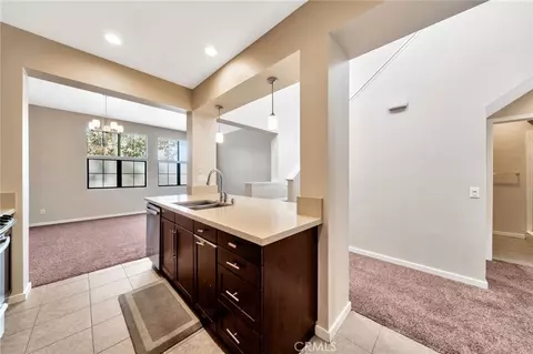 Entry Way - 563 W Maple Ave, Orange, CA 92868 photo 2 of 4