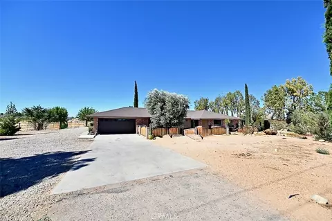 16440 Eucalyptus, Hesperia, CA 92345 photo 2
