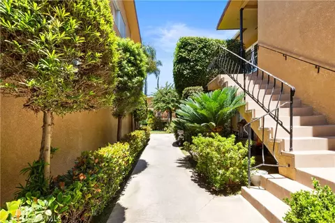 Exterior - 2075 E Appleton St #17, Long Beach, CA 90803 photo 3 of 7