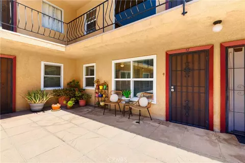 Exterior - 2075 E Appleton St #17, Long Beach, CA 90803 photo 4 of 7