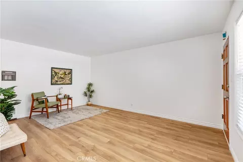 Living - 2075 E Appleton St #17, Long Beach, CA 90803 photo 2 of 4