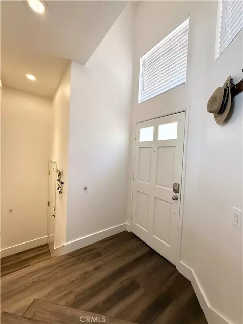 Entry Way - 8215 E White Oak Rdg #33, Orange, CA 92869 photo 2 of 7