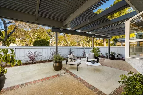 Exterior - 11 Thunder Trl #6, Irvine, CA 92614 photo 5 of 9