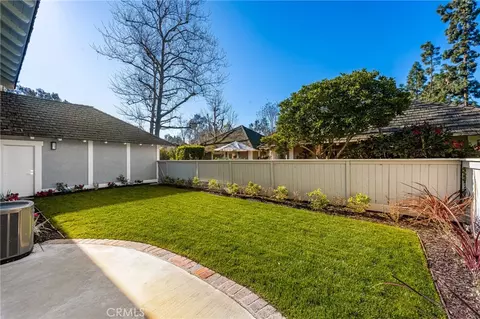 Exterior - 11 Thunder Trl #6, Irvine, CA 92614 photo 6 of 9