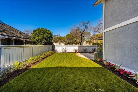 Exterior - 11 Thunder Trl #6, Irvine, CA 92614 photo 7 of 9