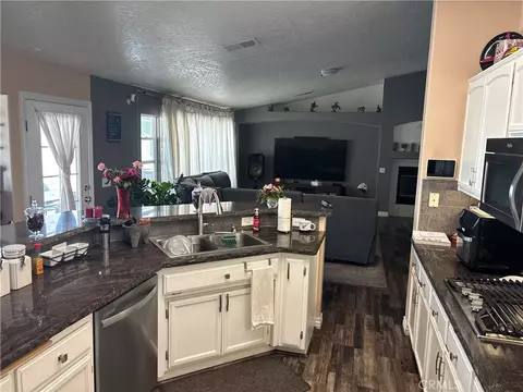 Kitchen - 18261 Preston St, Hesperia, CA 92345 photo 5 of 7