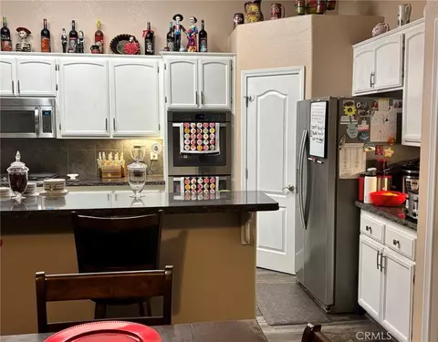 Kitchen - 18261 Preston St, Hesperia, CA 92345 photo 1 of 7