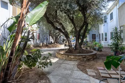 Exterior - 1014 E Carson St #7, Long Beach, CA 90807 photo 3 of 5
