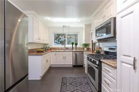 Kitchen - 1014 E Carson St #7, Long Beach, CA 90807 photo 1 of 4
