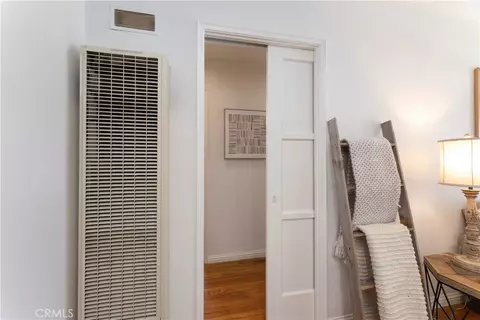 Entry Way - 1014 E Carson St #7, Long Beach, CA 90807 photo 3 of 4