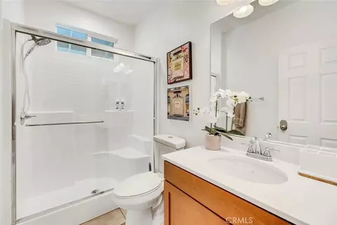 Bath - 10995 Coalinga, Montclair, CA 91763 photo 2 of 2