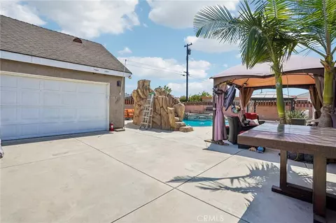 Exterior - 6412 Shawnee, Westminster, CA 92683 photo 12 of 13