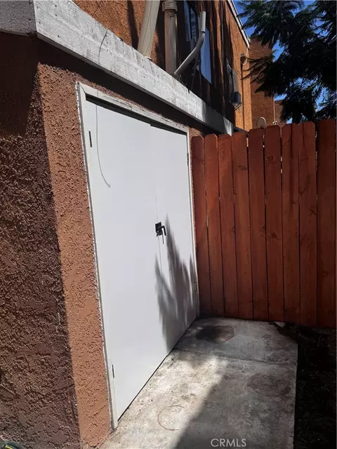 14033 Anderson, Paramount, CA 90723 photo 7