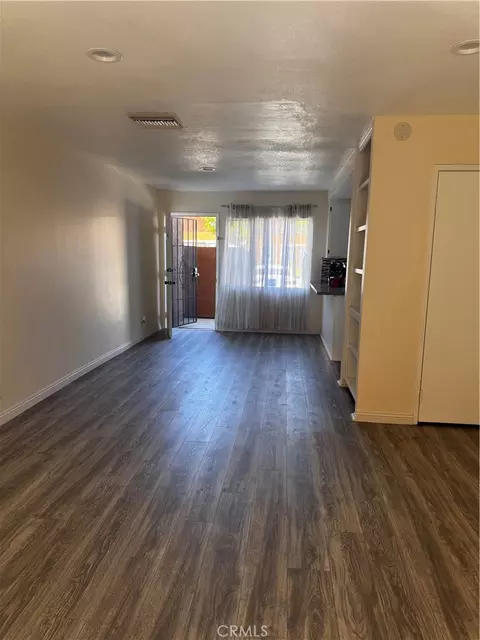 14033 Anderson, Paramount, CA 90723 photo 3