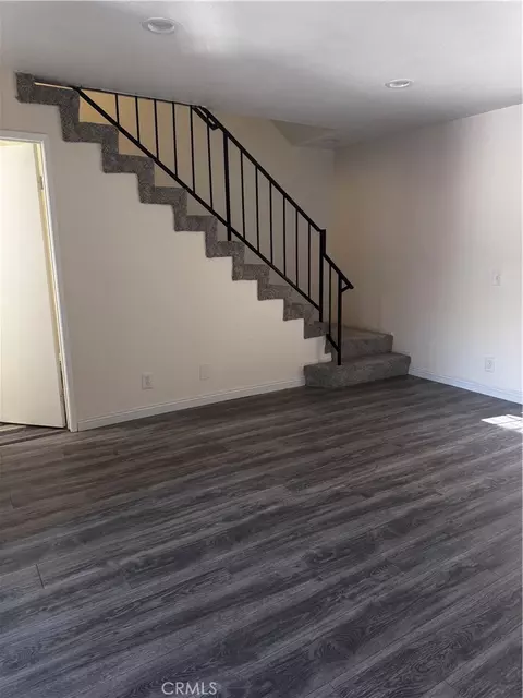 14033 Anderson, Paramount, CA 90723 photo 4