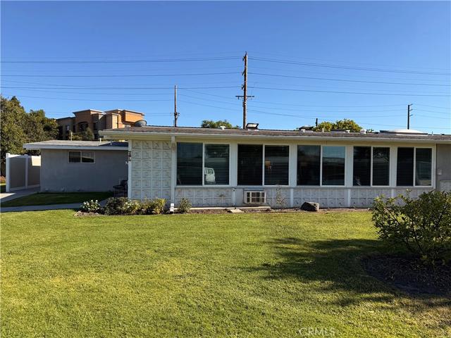 14001 Thunderbird Dr #4L, Seal Beach, CA 90740