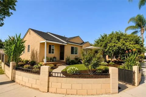 1329 W Mcfadden, Santa Ana, CA 92704