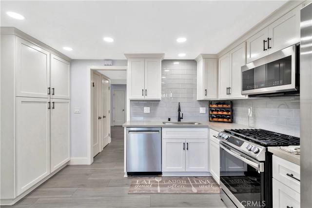 10065 Hidden Vlg, Garden Grove, CA 92840