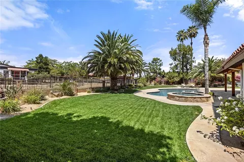 Exterior - 1920 Gratton St, Riverside, CA 92504 photo 14 of 26