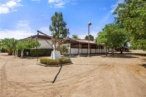 Exterior - 1920 Gratton St, Riverside, CA 92504 photo 18 of 26